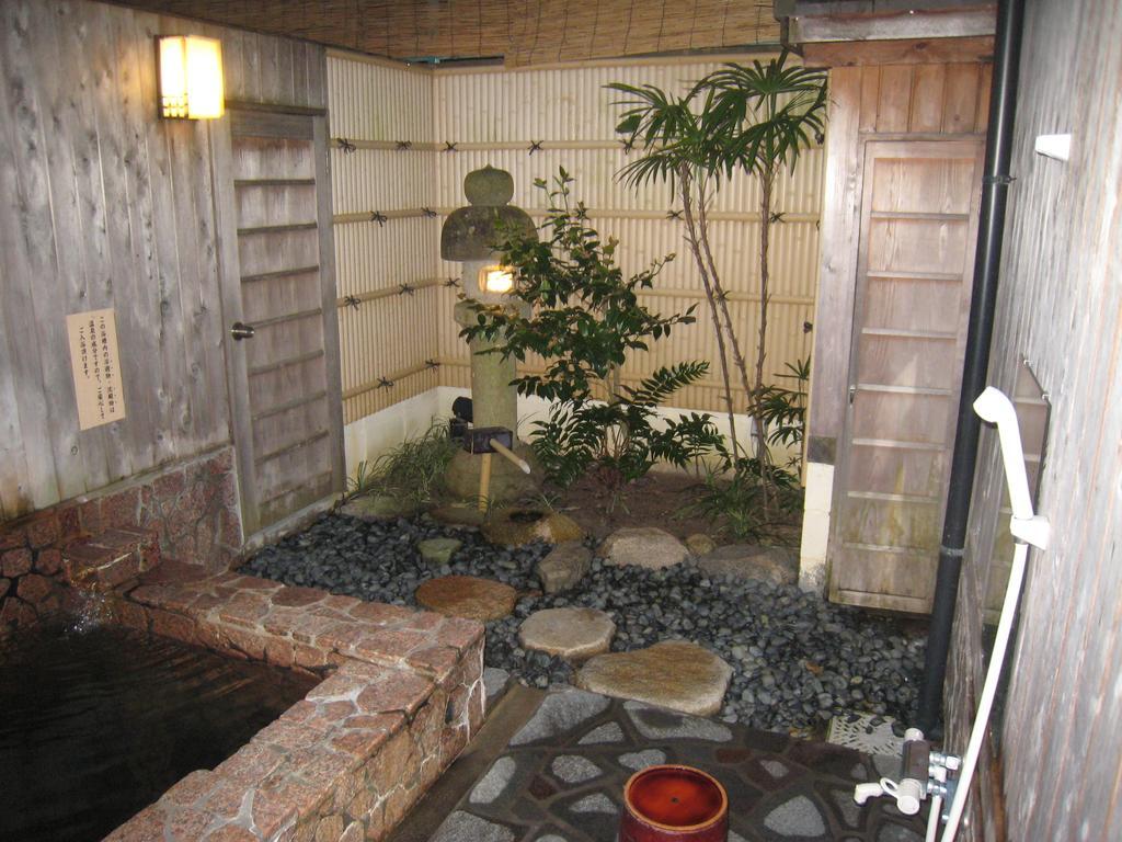 ホテルUtsumionsen Ichizu 愛知町 エクステリア 写真